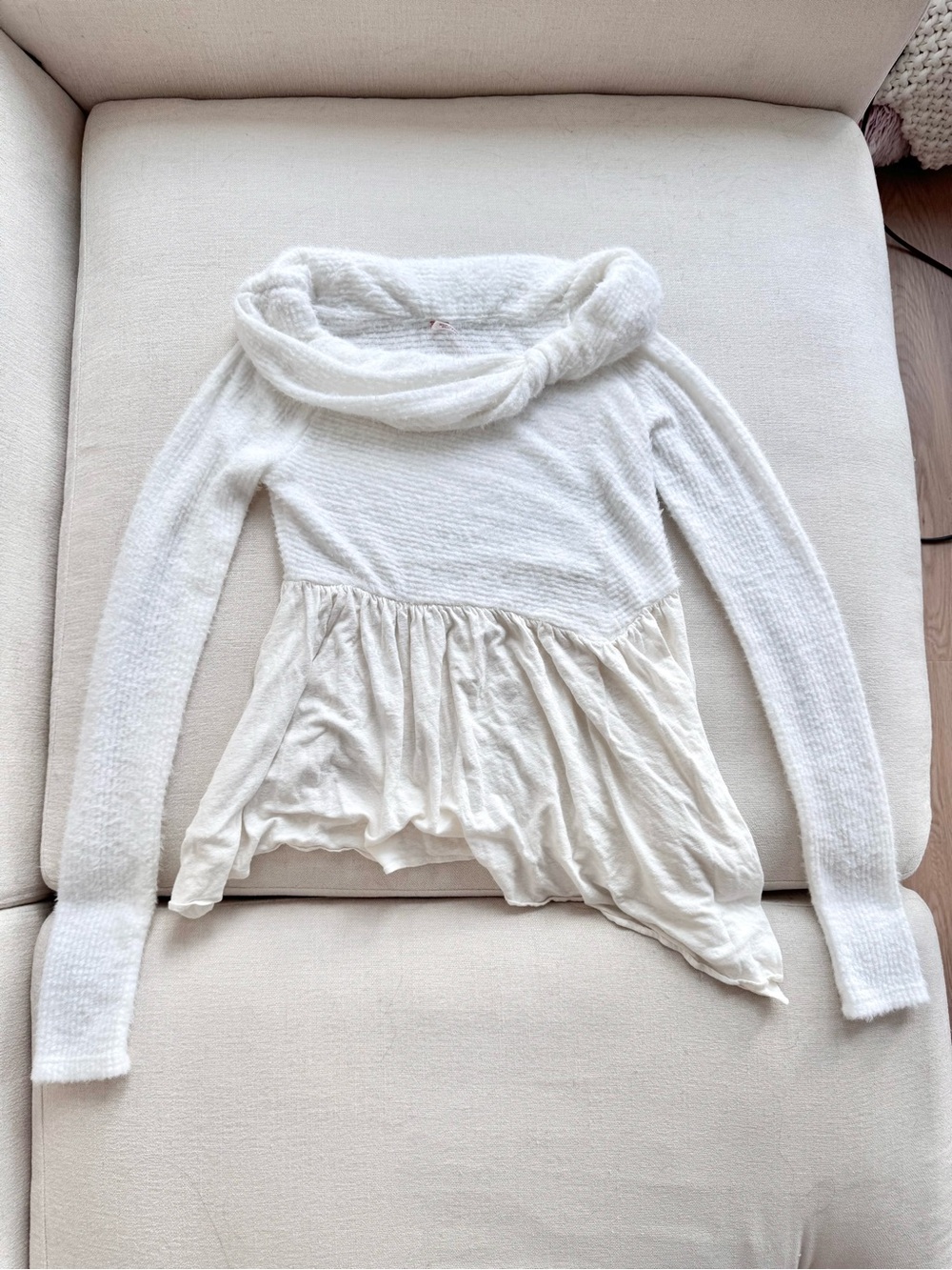 NWOT Free People Off-Shoulder Knit Tunic – Ivory (XS) 🤍